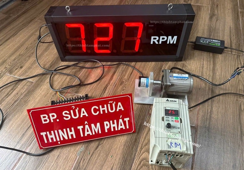 bộ hiển thị tốc độ vòng quay
