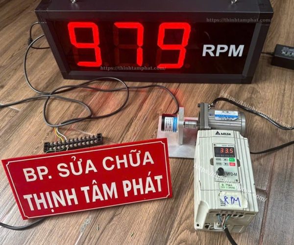đồng hồ đếm số vòng quay