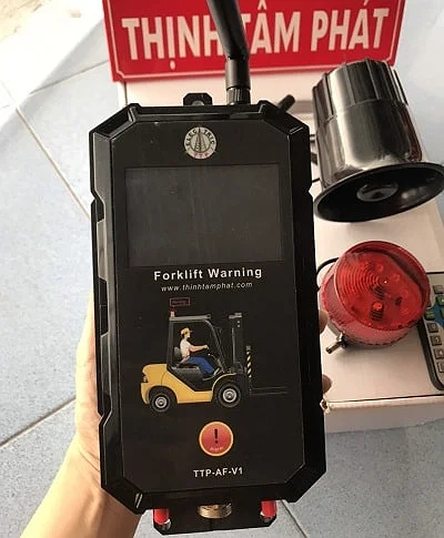 TTP-AF-V1 cảnh báo tốc độ xe nâng