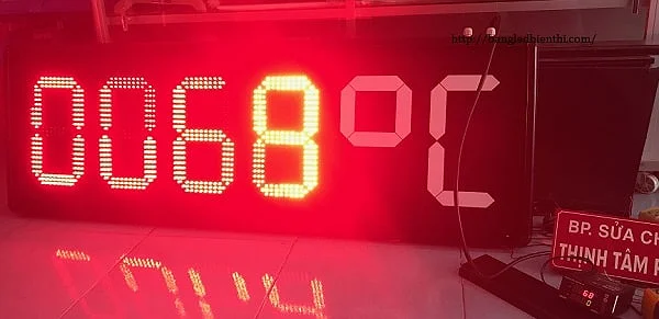 Bảng hiển thị nhiệt độ cỡ lớn
