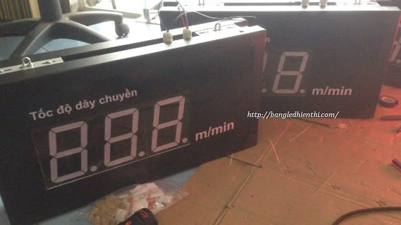 bảng led hiển thị tốc độ